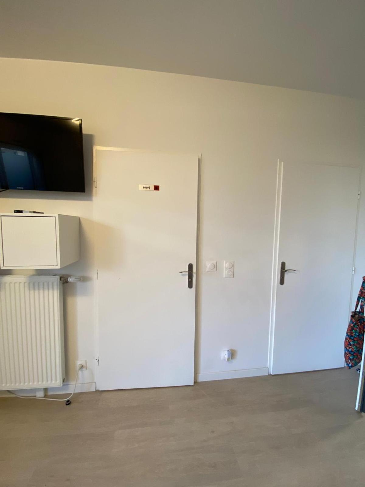 Spacieux Appart Terrasse Metro Hopital 4Pers Wifi 빌쥐이프 외부 사진