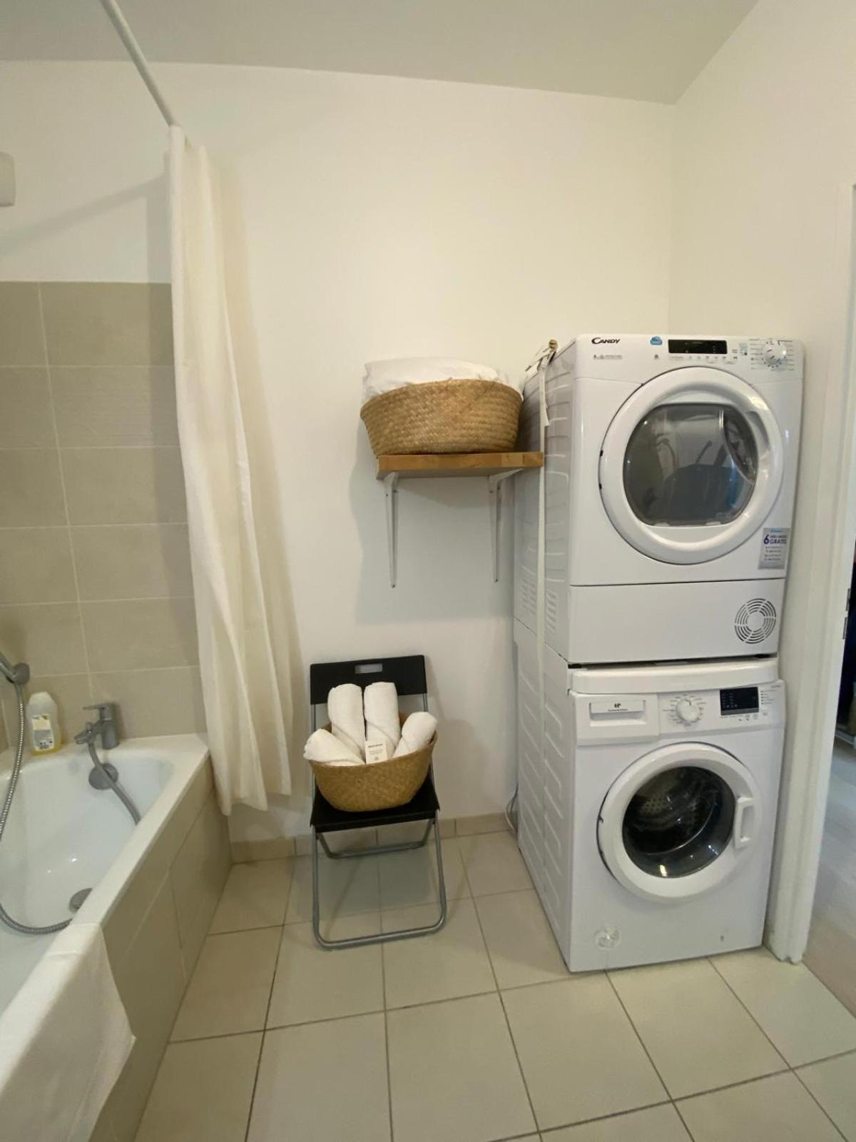 Spacieux Appart Terrasse Metro Hopital 4Pers Wifi 빌쥐이프 외부 사진
